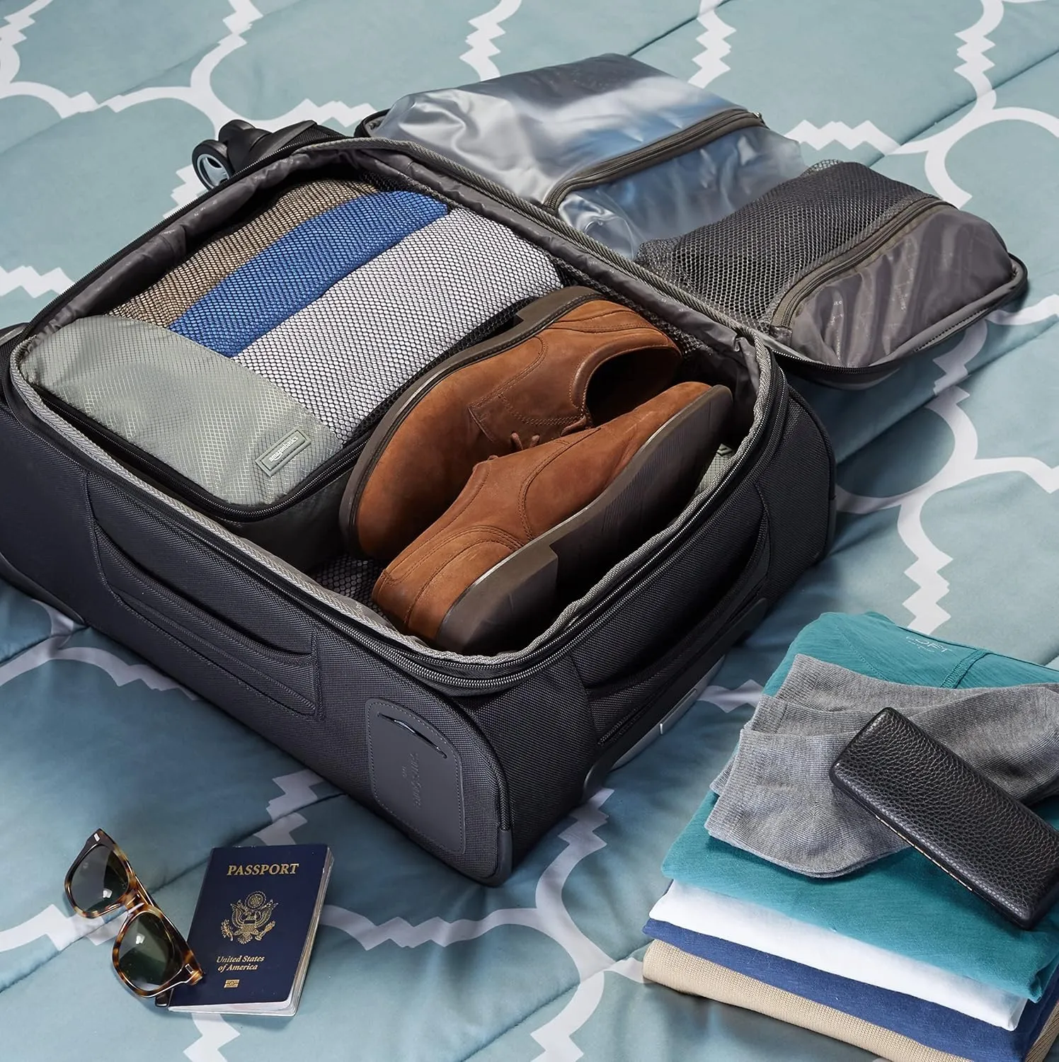 Amazon Basics Medium Packing Cubes for Travel, Packing Organizers, 4-Piece-Set With Double Zipper Pulls and Mesh Top Panel, 100% Durable Polyester, Gray, 13.8"L x 9.8"W x 3"H