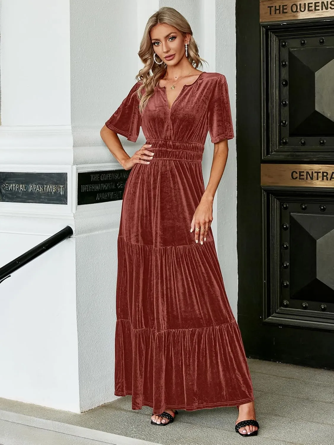 Amegoya Women's Velvet Short Sleeve V Neck Formal Wedding Guest Maxi Dresses Fall Evening Party Long Dresses