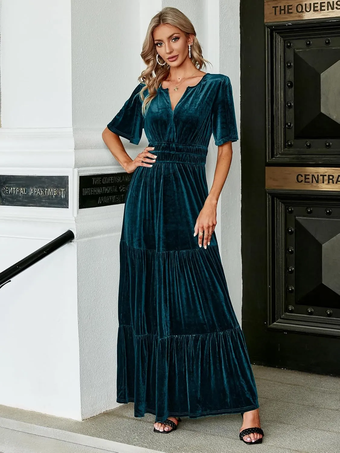 Amegoya Women's Velvet Short Sleeve V Neck Formal Wedding Guest Maxi Dresses Fall Evening Party Long Dresses