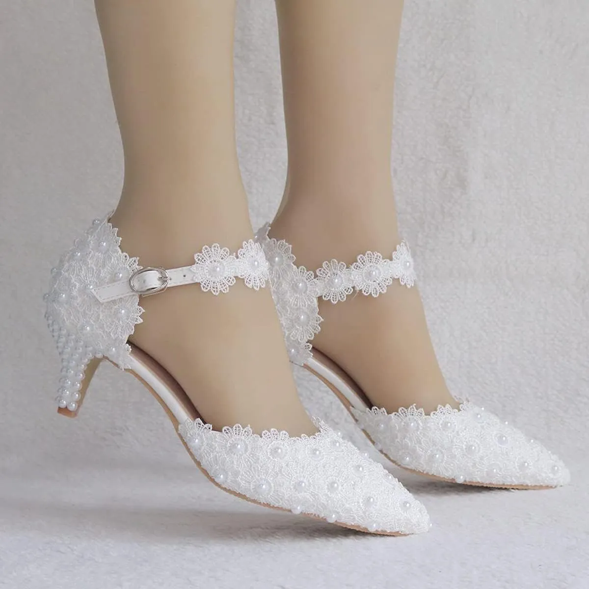 ChaiRong Zhou Women Classy Wedding Pumps, Pointy Toe Lace Flower Mid Heel Stilettos Slip on Dress Bridal Shoes