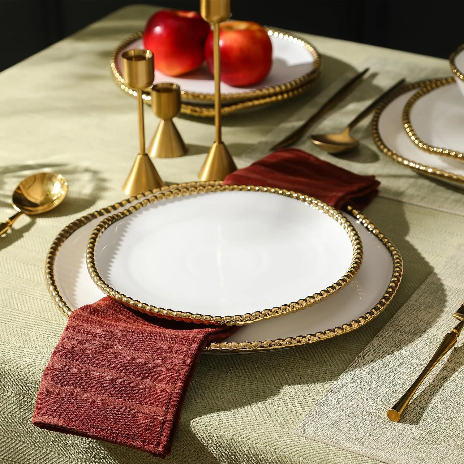 Christian Siriano Akoya Porcelain Dinnerware Set, 12-Piece - Dish Set for 4, Plates and Bowls Set, White and Gold