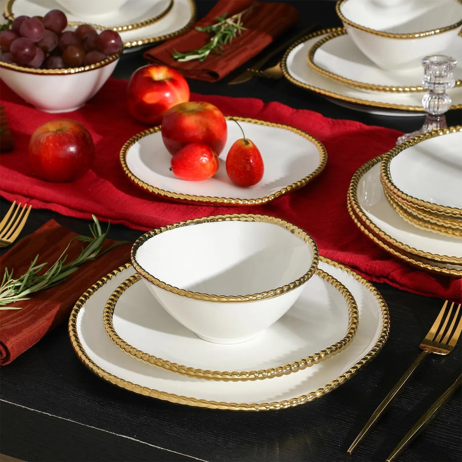 Christian Siriano Akoya Porcelain Dinnerware Set, 12-Piece - Dish Set for 4, Plates and Bowls Set, White and Gold