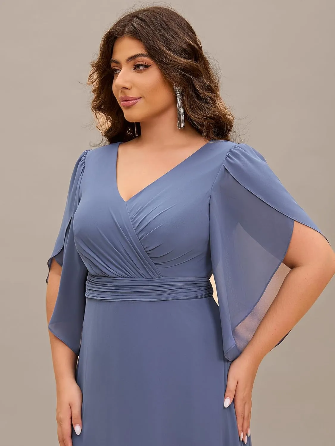 Ever-Pretty Plus Women's V Neck Chiffon Pleated A Line Maxi Plus Size Mother of The Bride Dresses with Sleeves 02270-DA
