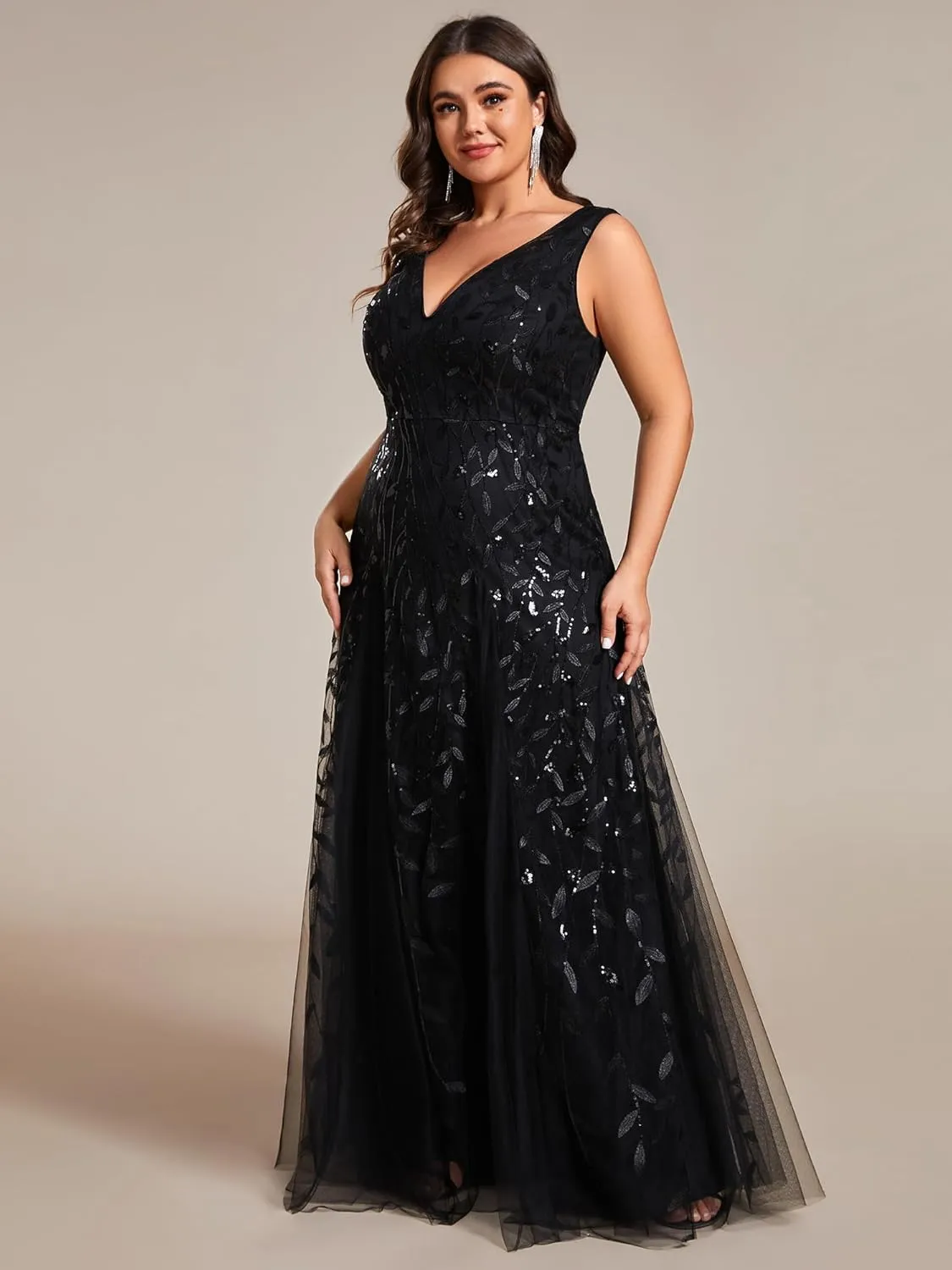 Ever-Pretty Plus Women's V Neck Sleeveless Embroidery A Line Plus Size Floor Length Evening Dresses 02130-DAPH