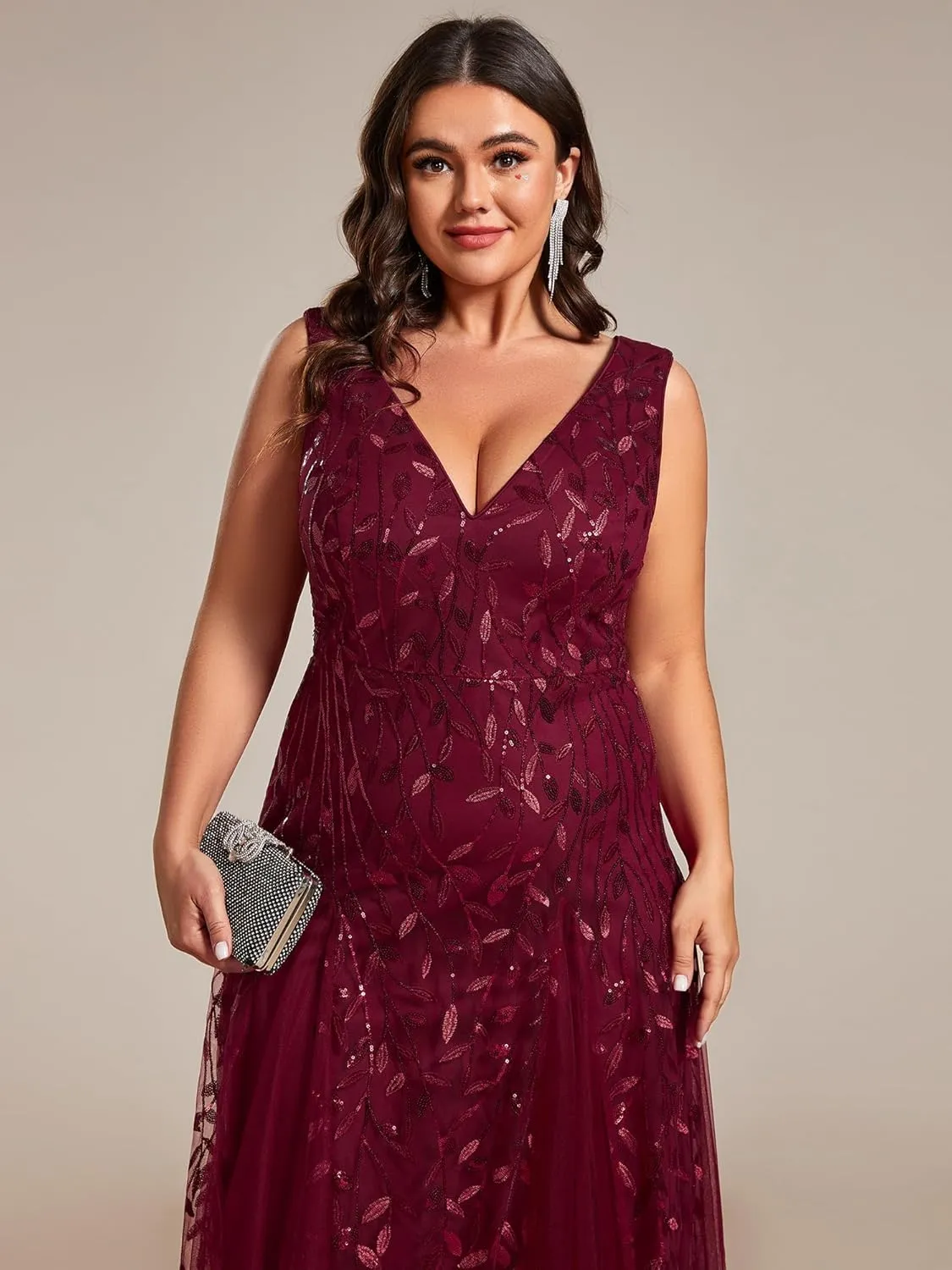 Ever-Pretty Plus Women's V Neck Sleeveless Embroidery A Line Plus Size Floor Length Evening Dresses 02130-DAPH