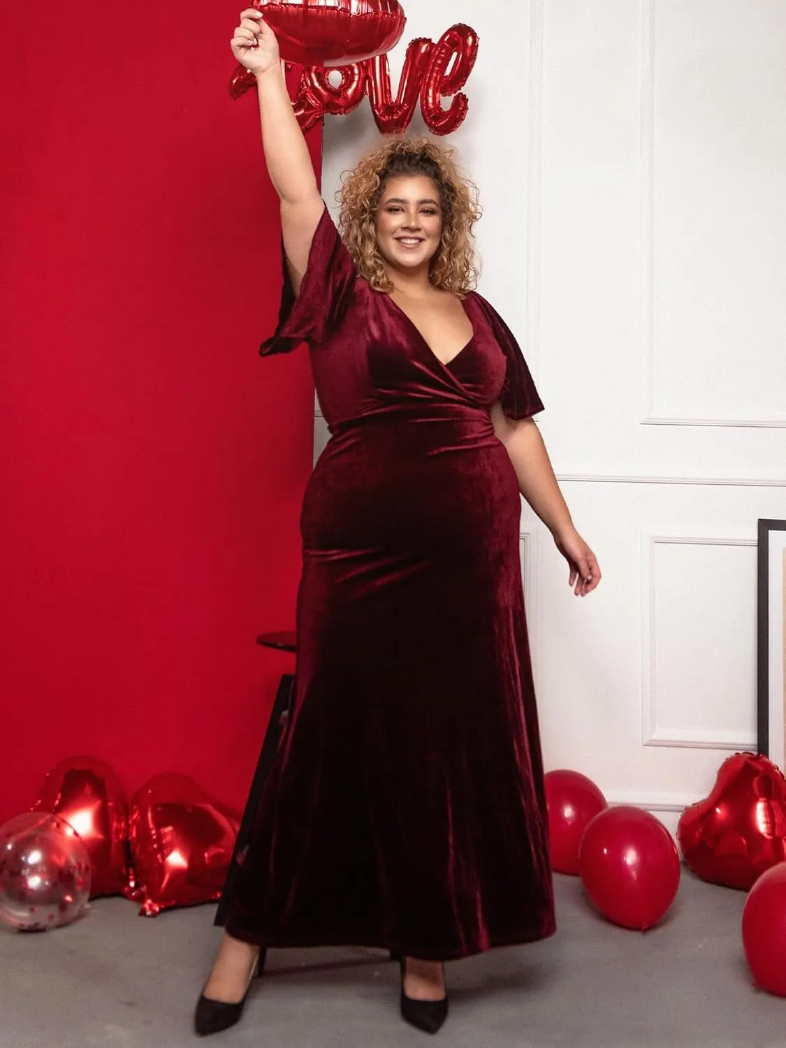 Ever-Pretty Plus Women's V Neck Velvet A Line Half Sleeves Floor Length Winter Plus Size Formal Evening Dresses 00861-DAPH
