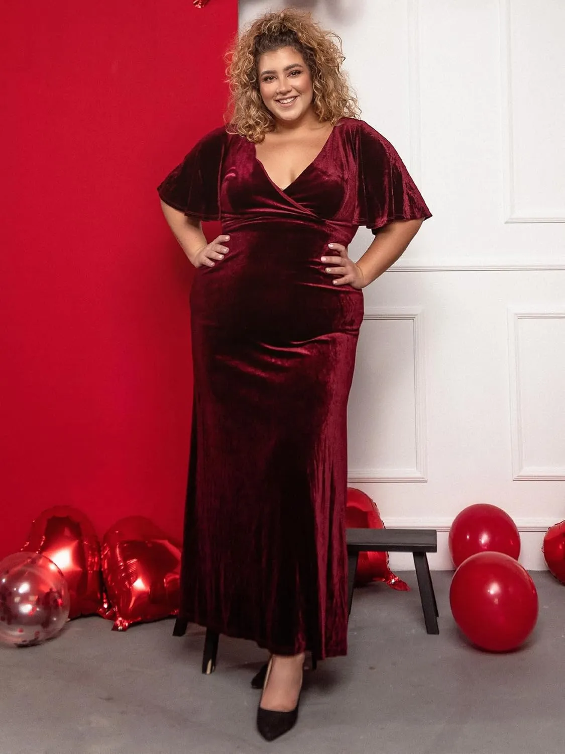 Ever-Pretty Plus Women's V Neck Velvet A Line Half Sleeves Floor Length Winter Plus Size Formal Evening Dresses 00861-DAPH