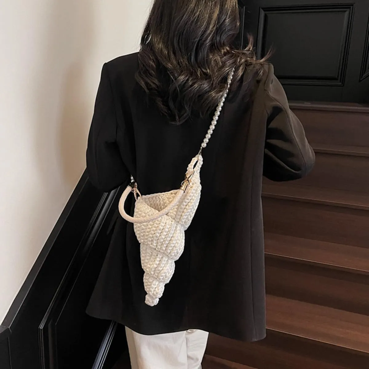 Handwoven Fashion Conch Bag for Women, Travel Necessary Shoulder Hand Bag, Lightweight Portable Crossbody Bag with Strap