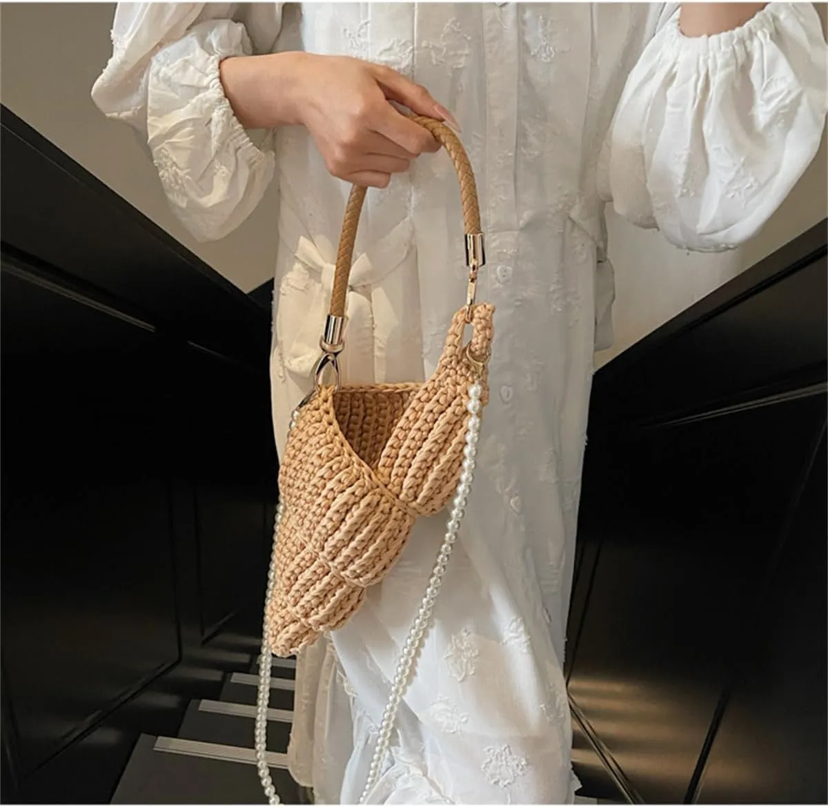 Handwoven Fashion Seashell Bag,Womens Stylish & Unique Boho Clutch with Pearl Strap,Crochet Leather Handle Beach Bag