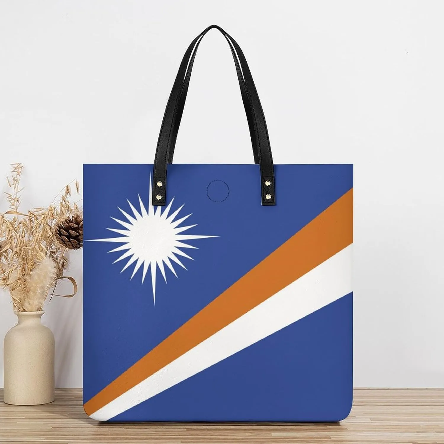 Marshall Lslands Flag Women's Leather Hobo Handbag Stylish Tote for Everyday Essentials