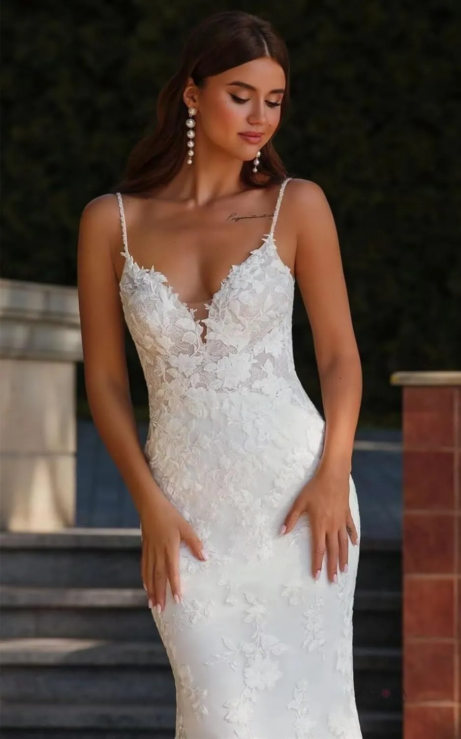 Mermaid Wedding Dresses for Bride Lace Beach Tulle Applique V-Neck Boho Bridal Dress for Bride with Train
