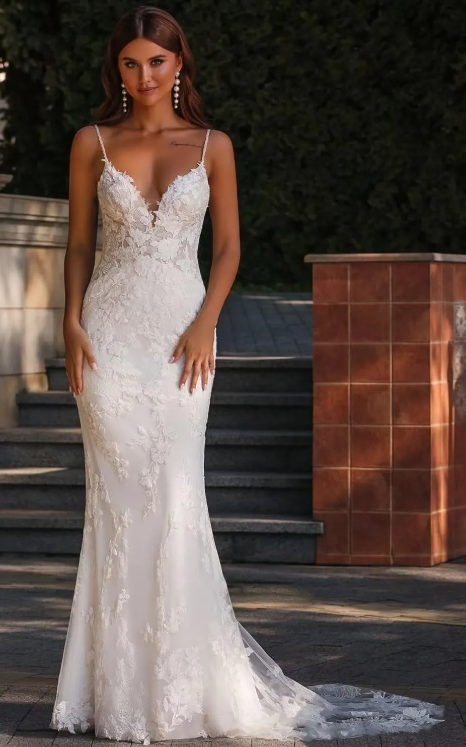 Mermaid Wedding Dresses for Bride Lace Beach Tulle Applique V-Neck Boho Bridal Dress for Bride with Train