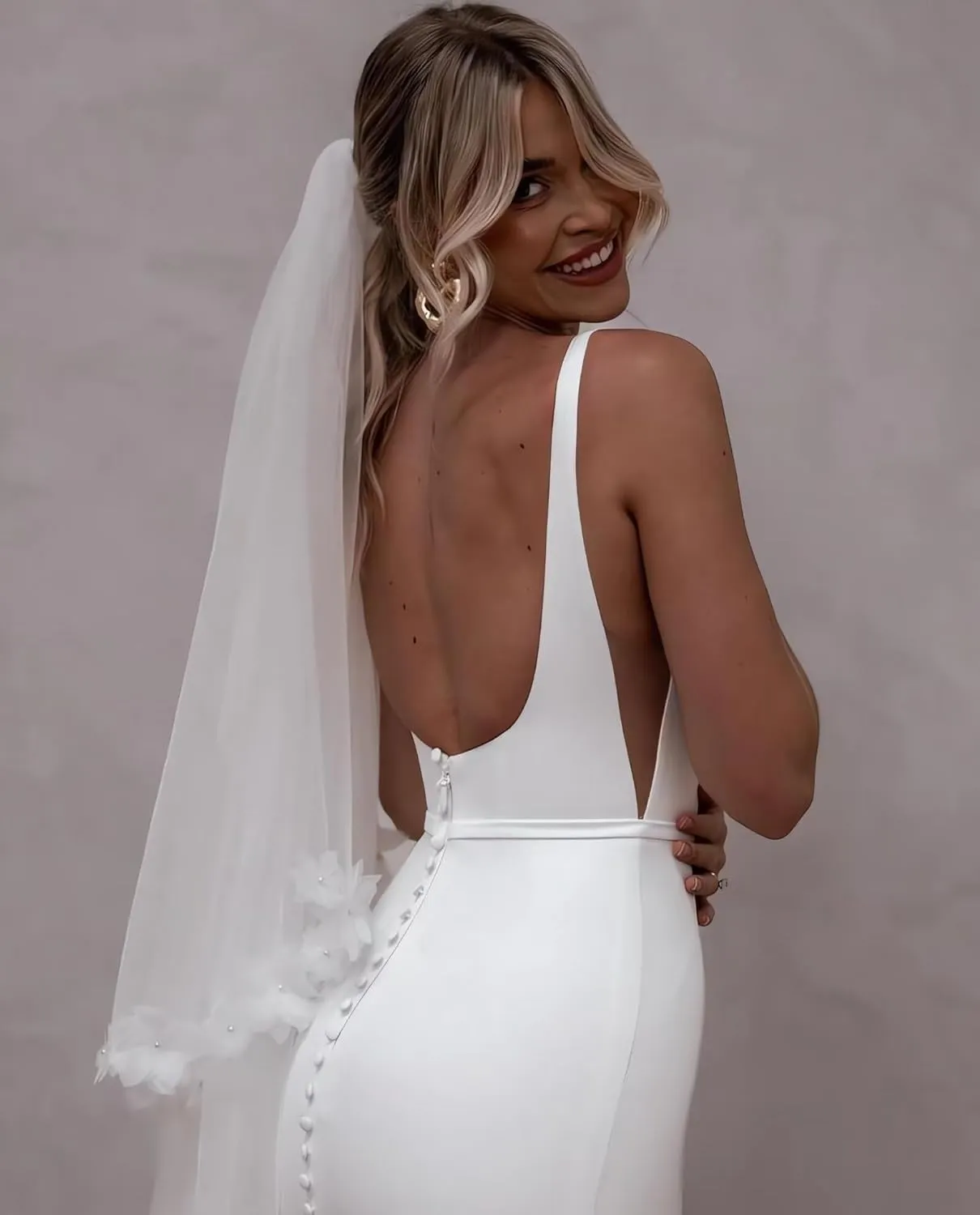 Mermaid Wedding Dresses for Bride Lace Beach Tulle Applique V-Neck Boho Bridal Dress for Bride with Train