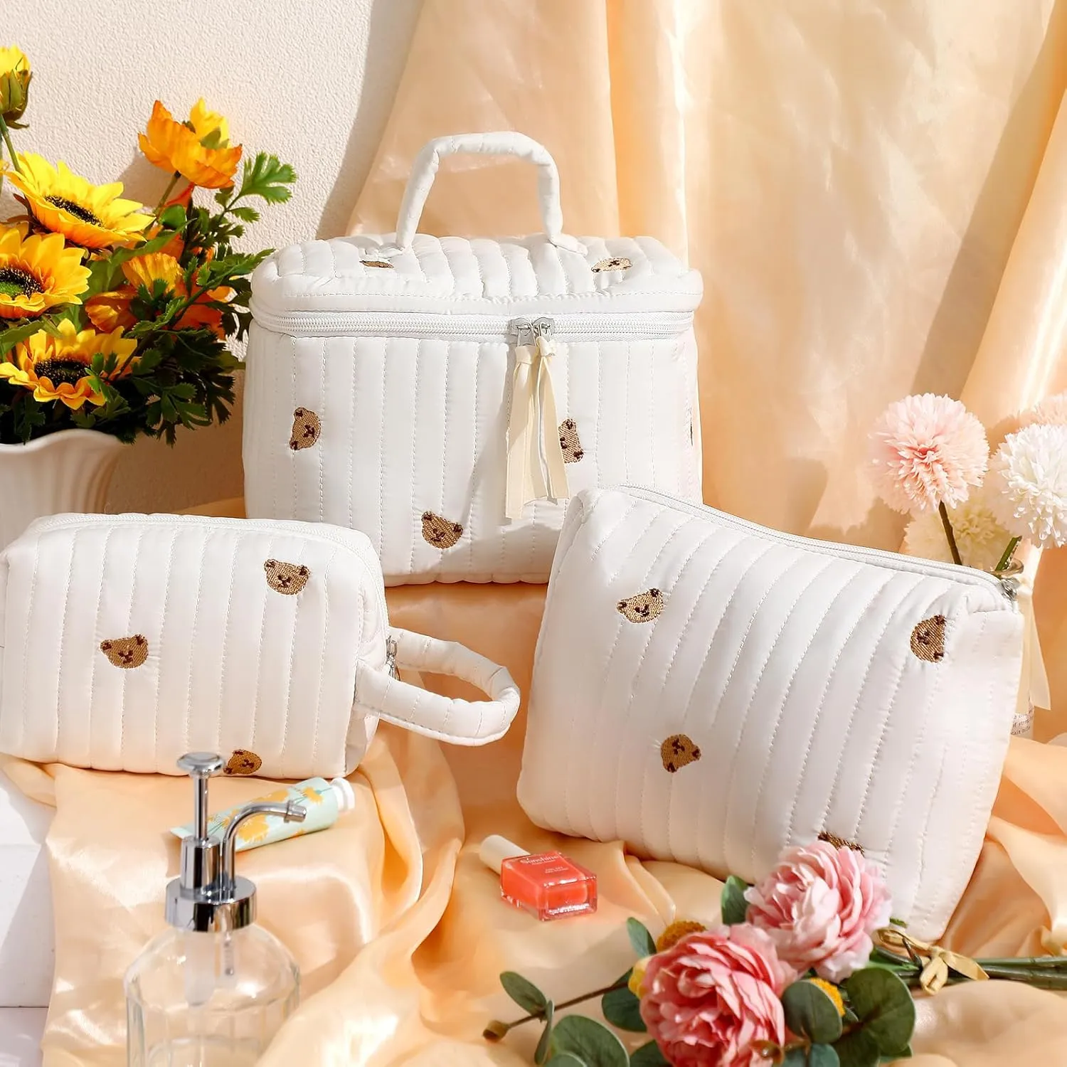Paterr 3 Pieces Cotton Quilted Makeup Bag Set Coquette Cosmetic Bag Aesthetic Travel Toiletry pouch Cute Pouch Kawaii Aesthetic for Women(White,Little Bear)