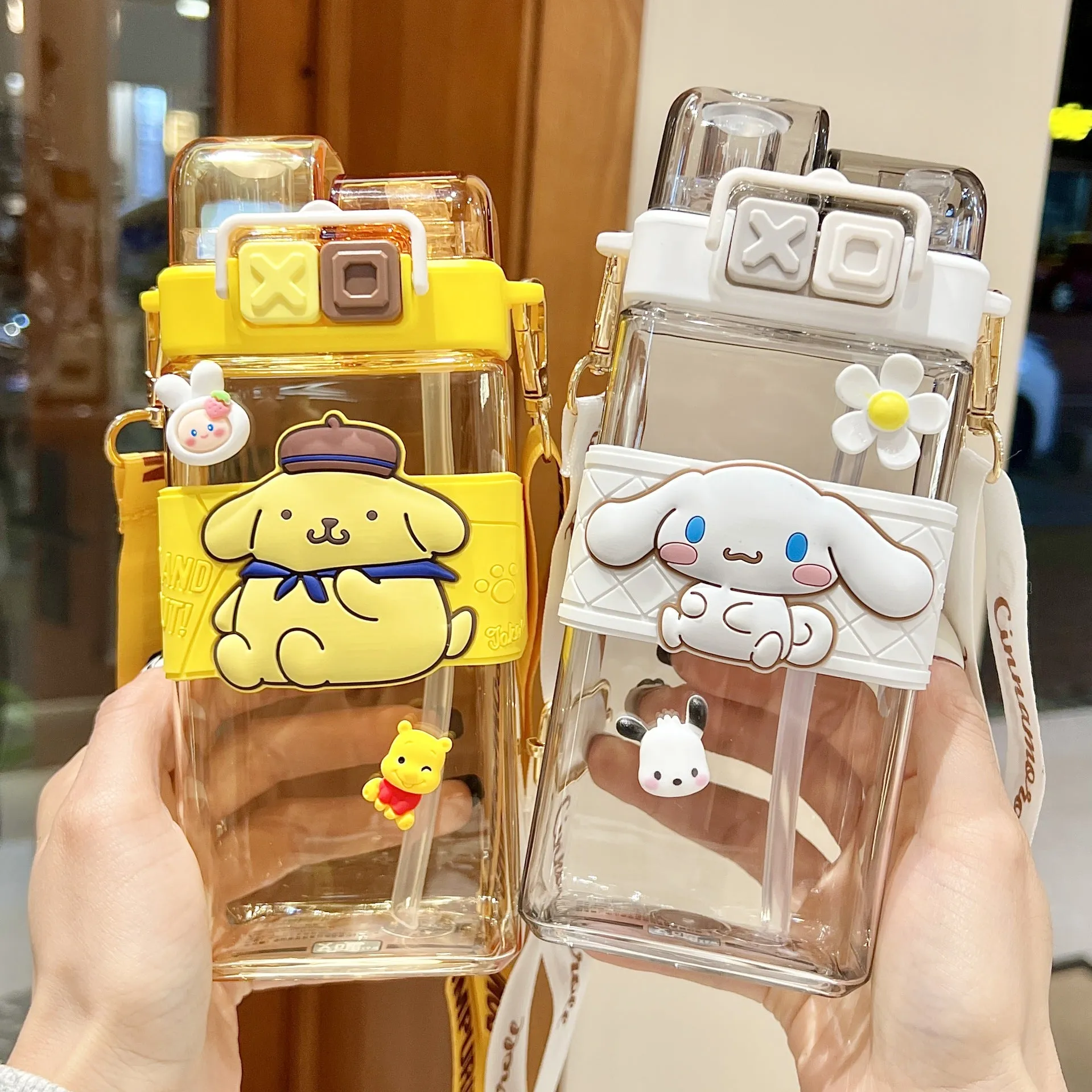 Premium Sanrio Cartoon Water Bottle – 520ML Double Drink Cup – Large Capacity Plastic Bottle for Students – Featuring Melody, Kuromi, Cinnamoroll & Onpompurin Characters – Cute and Functional Drinkware