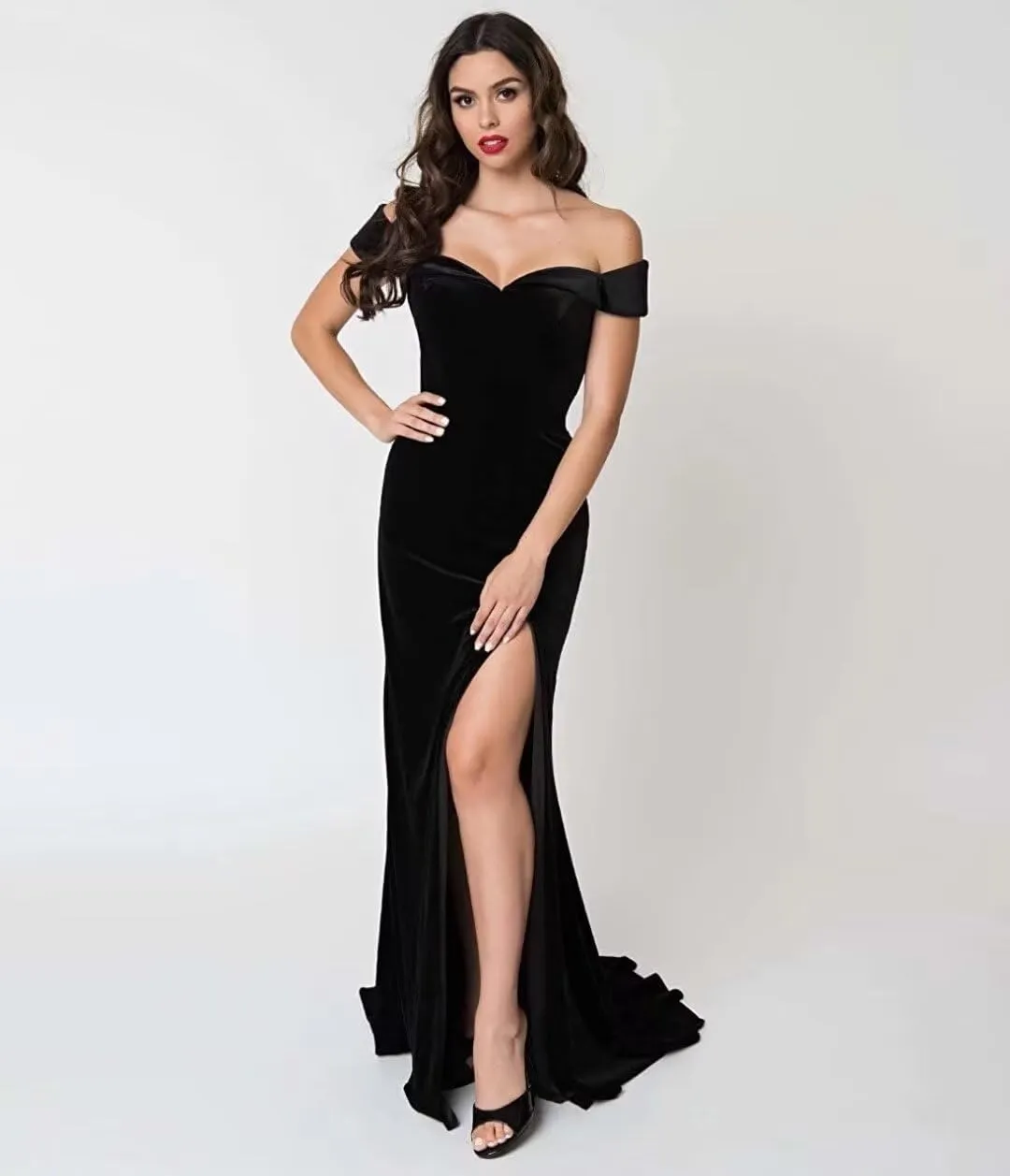 RYANTH Women's Long Off Shoulder Velvet Mother of The Bride Dresses Mermaid Bridesmaid Dress Formal Evening Gowns RPM111