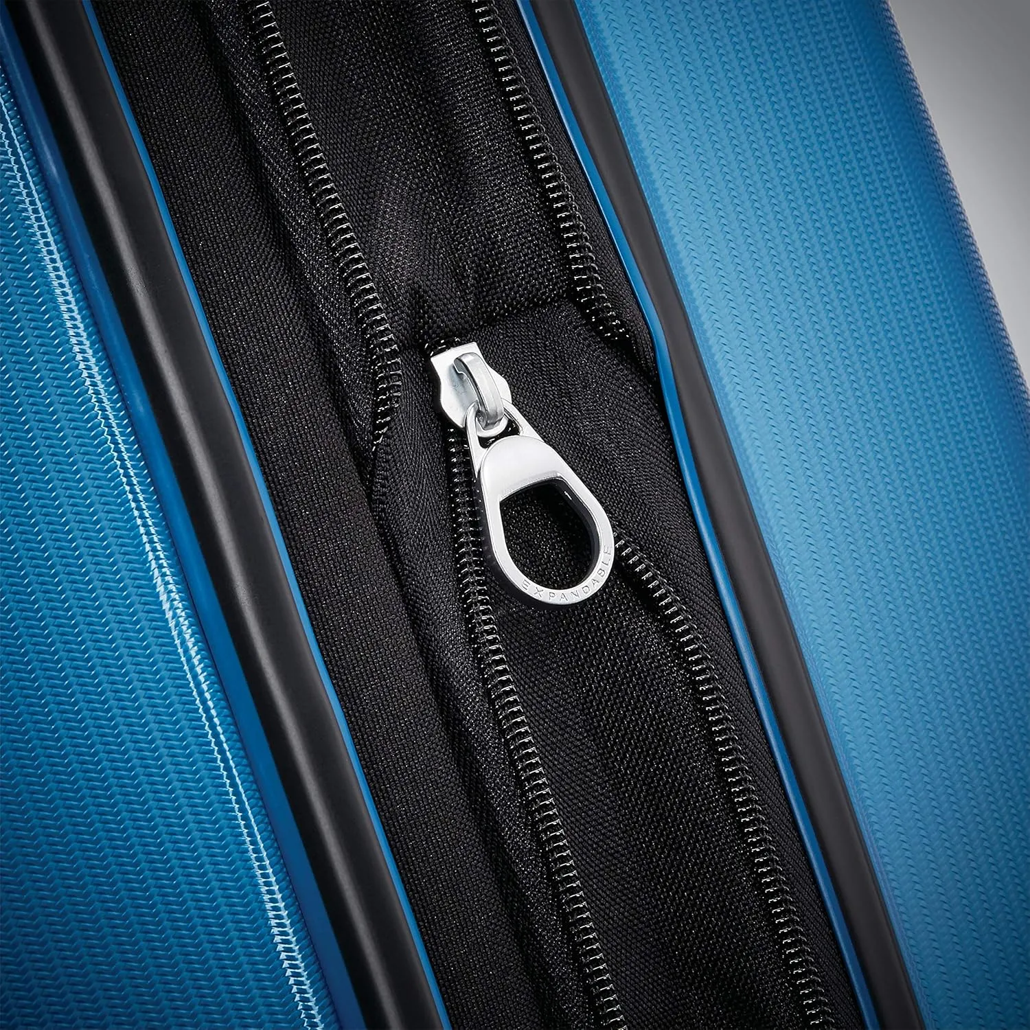 Samsonite Winfield 3 DLX Hardside Expandable Luggage with Spinners, Blue/Navy, Carry-On 20-Inch