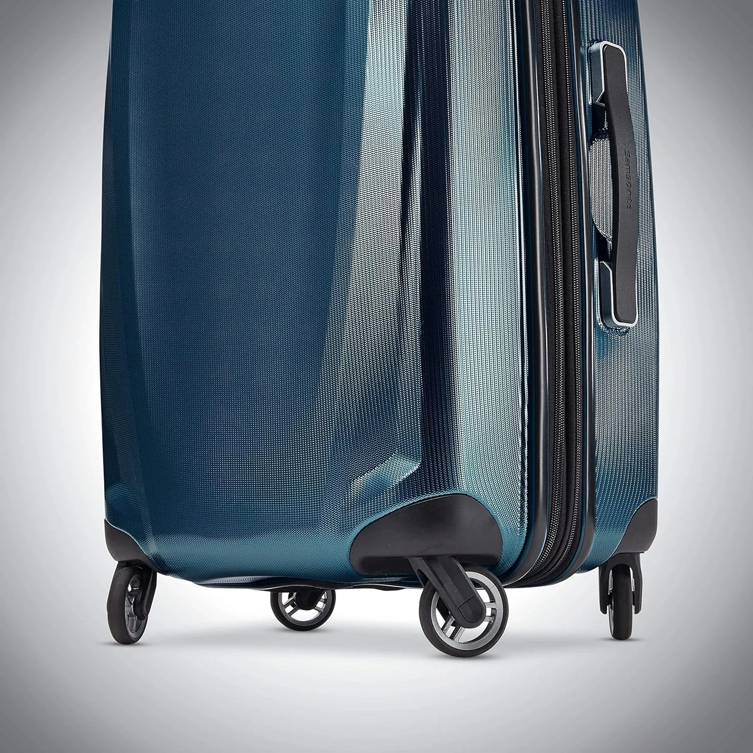 Samsonite Winfield 3 DLX Hardside Expandable Luggage with Spinners, Navy, Checked-Medium 25-Inch