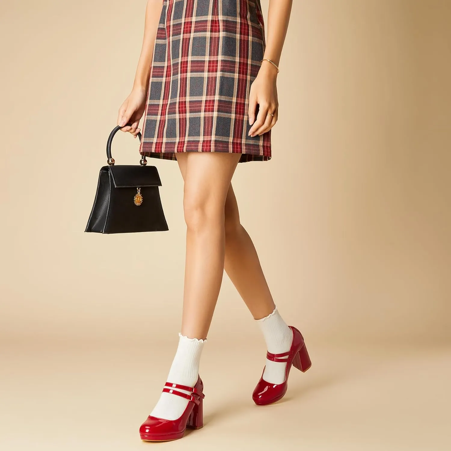 Trary Platform Mary Jane Shoes Womens Heels, Chunky Heels Mary Janes Dress Shoes for Women Close Round Toe Pumps Shoes with Buckle Strap for Office Party Casual Wedding