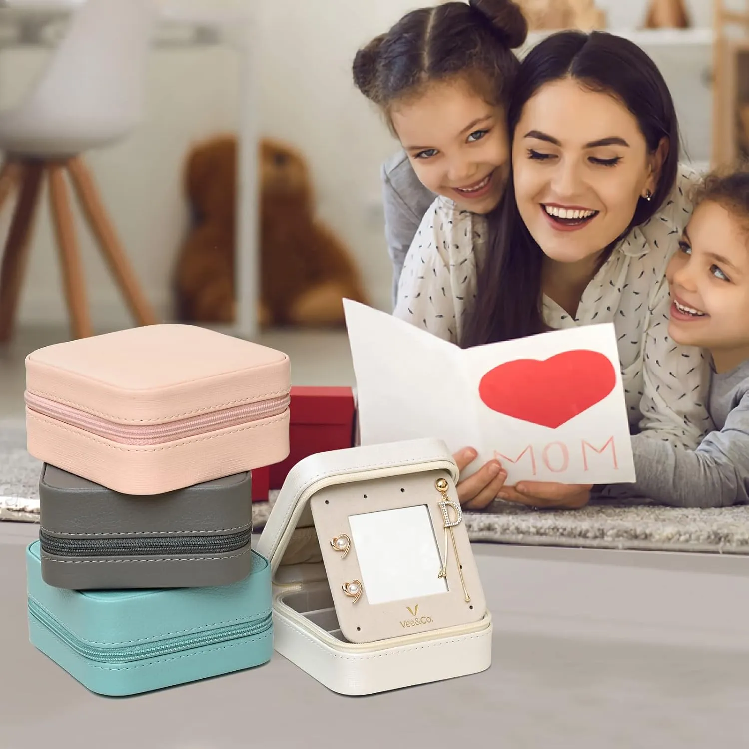 Vee Travel Jewelry Box for Women, Small Jewelry Organizer Travel Portable Jewelry Case Organizer for Earrings Rings Necklaces (4 Pack)