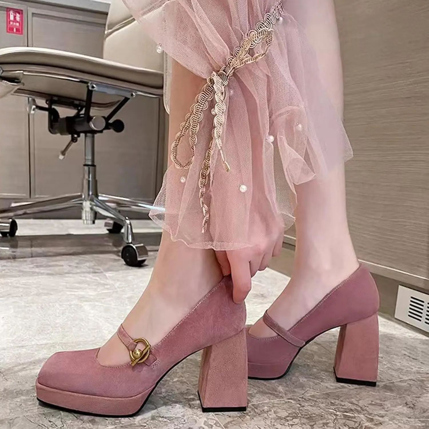 Women's Fashion Chunky Mary Jane Pumps with Round Buckle Vintage Suede Closed Square Toe Block High Heel Platform Pumps Comfort Wedding Dress Evening Party Shoes