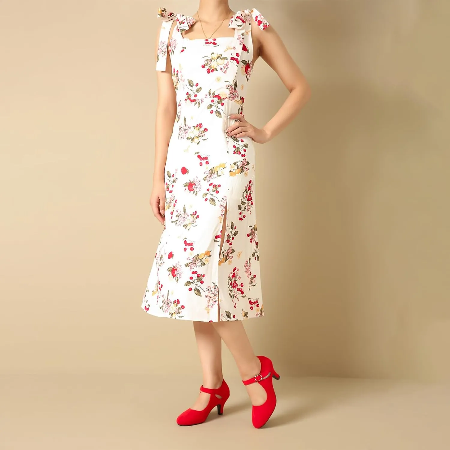 Women's Low Kitten Heels Mary Janes Pumps Cutout Round Toe Retro Vintage Hollow Out Ankle Strap Dress Shoes