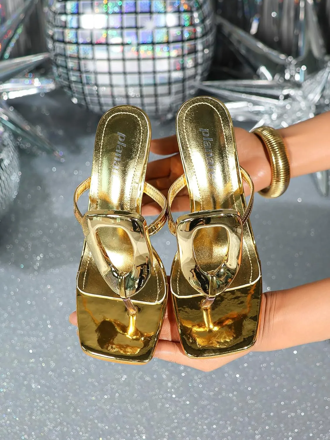 Women's Metallic High Heel Sandals – Elegant Ring-Strap Evening Shoes with Toe-Post Design, Glamorous Stiletto Heels for Galas & Black-Tie Events