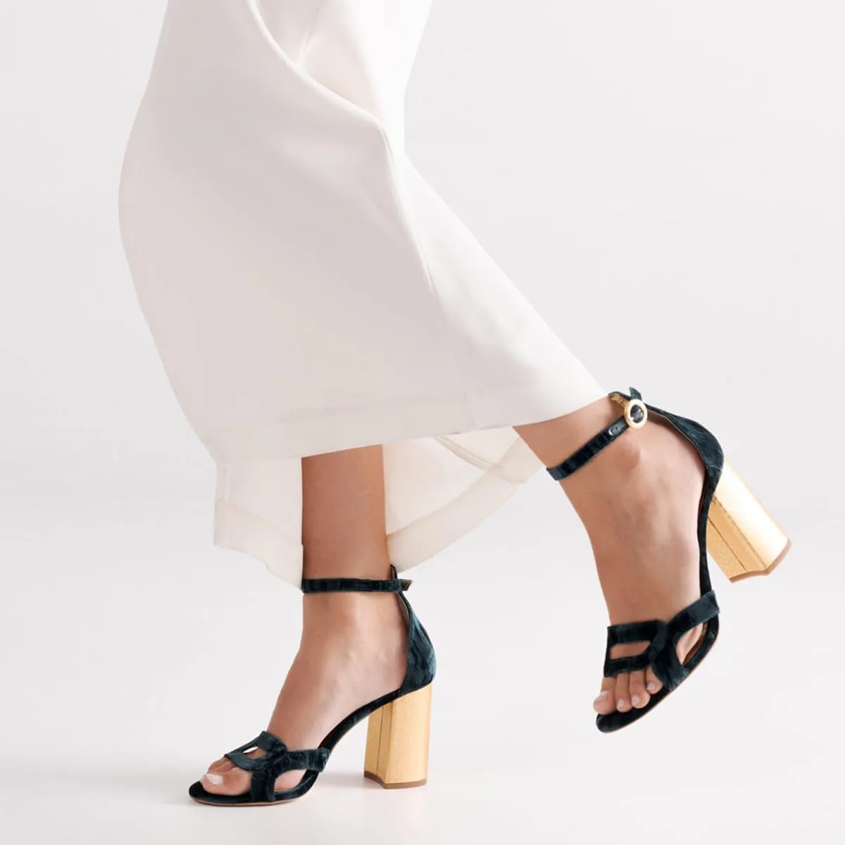 YDN Women's Chunky High Heel Soft Velvet Sandals Open Toe Buckled Strap Pumps Comfy Cocktail Dress Club Shoes Size 4-16 US